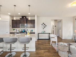 20420 5th Avenue W, Lynnwood WA 98036