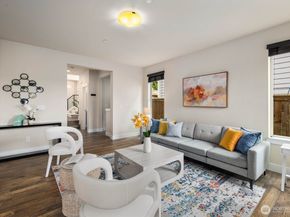 20420 5th Avenue W, Lynnwood WA 98036