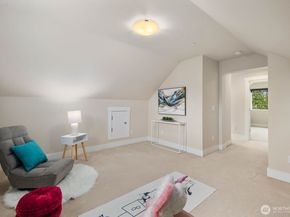 20420 5th Avenue W, Lynnwood WA 98036