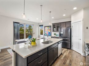 20420 5th Avenue W, Lynnwood WA 98036