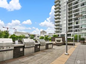 588 Bell Street 801s, Seattle WA 98121