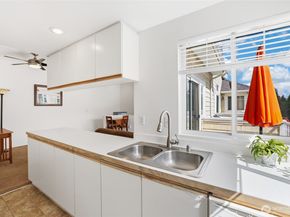 5416 S 234th Place 223, Kent WA 98032