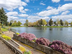 5416 S 234th Place 223, Kent WA 98032