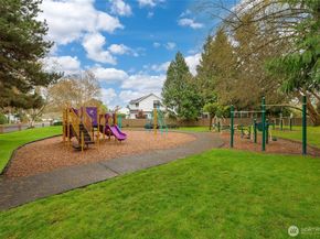 5416 S 234th Place 223, Kent WA 98032