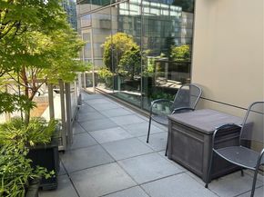 10610 NE 9th Place 509, Bellevue WA 98004