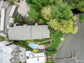 9201 NE Juanita Drive 202, Kirkland WA 98034
