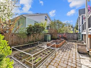 10532 Evanston Avenue N, Seattle WA 98133