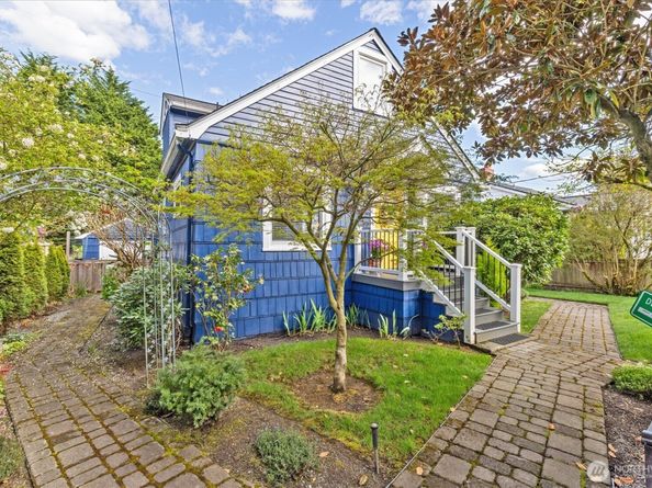 10532 Evanston Avenue N, Seattle WA 98133