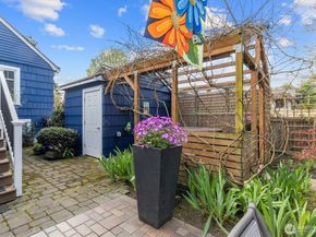10532 Evanston Avenue N, Seattle WA 98133