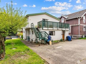 1613 24th Avenue, Seattle WA 98122