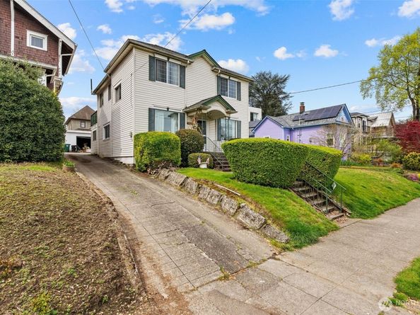 1613 24th Avenue, Seattle WA 98122