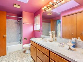 1613 24th Avenue, Seattle WA 98122