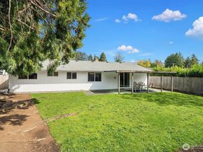 1067 Anacortes Avenue NE, Renton WA 98059