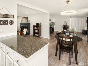 1067 Anacortes Avenue NE, Renton WA 98059