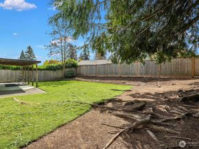 1067 Anacortes Avenue NE, Renton WA 98059