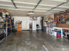 1067 Anacortes Avenue NE, Renton WA 98059