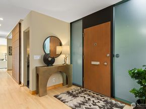 8627 Fauntlee Crest SW, Seattle WA 98136