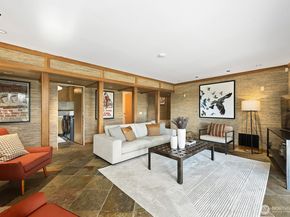 8627 Fauntlee Crest SW, Seattle WA 98136