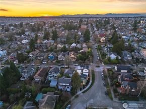 2509 N 42nd Street, Seattle WA 98103