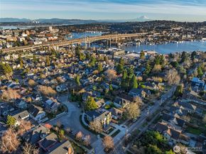 2509 N 42nd Street, Seattle WA 98103