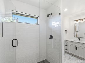 15419 62nd Avenue NE, Kenmore WA 98028