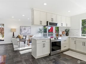 15419 62nd Avenue NE, Kenmore WA 98028