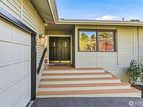 15419 62nd Avenue NE, Kenmore WA 98028