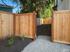 7064 Cleopatra Place NW, Seattle WA 98117