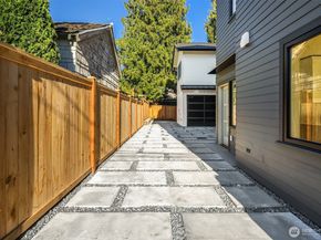 7064 Cleopatra Place NW, Seattle WA 98117