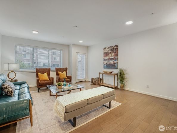 1480 157th Court NE, Bellevue WA 98008