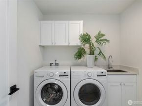 6738 21st Avenue SW, Seattle WA 98106