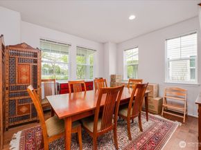 6910 31st Avenue SW, Seattle WA 98126