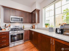 6910 31st Avenue SW, Seattle WA 98126