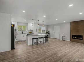24717 S 35th Avenue, Kent WA 98032