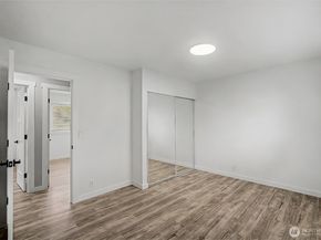 24717 S 35th Avenue, Kent WA 98032