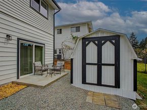 24717 S 35th Avenue, Kent WA 98032