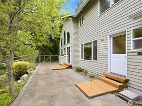 4017 251st Way NE, Redmond WA 98053