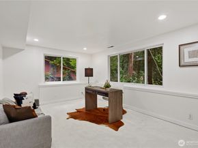 21633 NE 29th St, Sammamish WA 98074