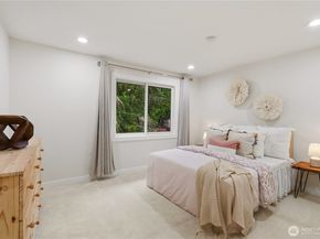 21633 NE 29th St, Sammamish WA 98074