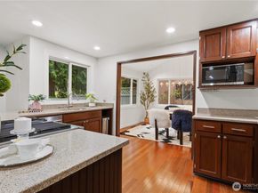 21633 NE 29th St, Sammamish WA 98074