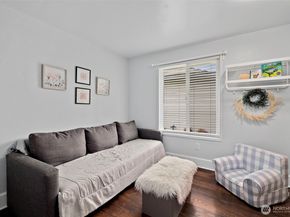 914 S 30th Place, Renton WA 98055