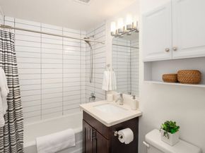 2011 NE 97th Street, Seattle WA 98115