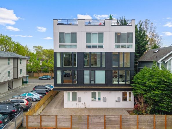 2612 E Yesler Way, Seattle WA 98122