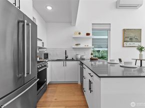 2612 E Yesler Way, Seattle WA 98122