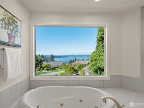 4411 170th Avenue SE, Bellevue WA 98006