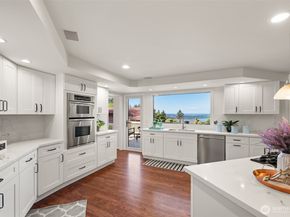 4411 170th Avenue SE, Bellevue WA 98006