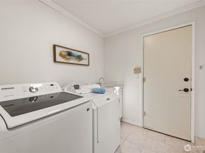 4411 170th Avenue SE, Bellevue WA 98006