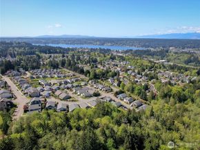 20367 Fortune Place NE, Poulsbo WA 98370