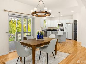 20367 Fortune Place NE, Poulsbo WA 98370