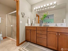 1443 NE 166th Court 3, Shoreline WA 98155